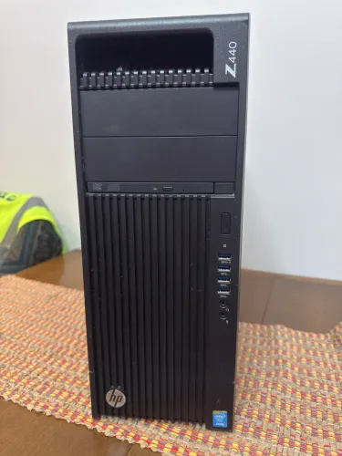 CPU e Monitor e teclado