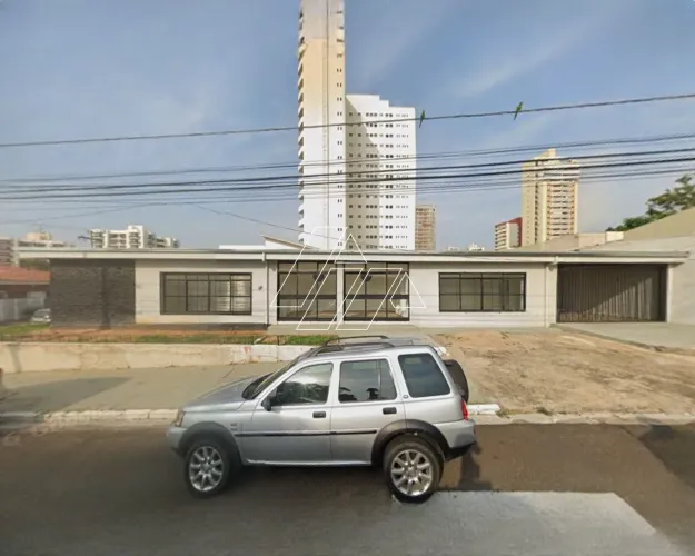 Imóvel Comercial com 380 m² de Área Construída para Locação no Jardim São Geraldo, Marília