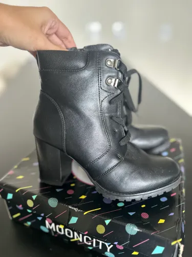 Bota Coturno Salto Alto Preto Moon City - Com Caixa - Tamanho 37