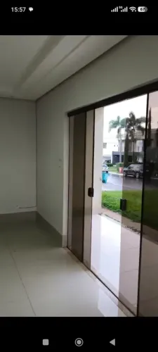 Sobrado para venda possui 390 metros quadrados com 7 quartos em Jardins Madri - Goiânia -