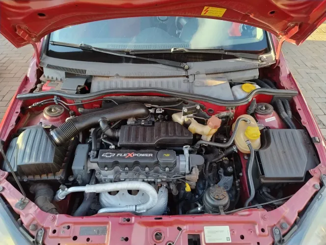 Chevrolet Corsa Hat. SS 1.8 MPFI 8V Flexpower 5P 2006