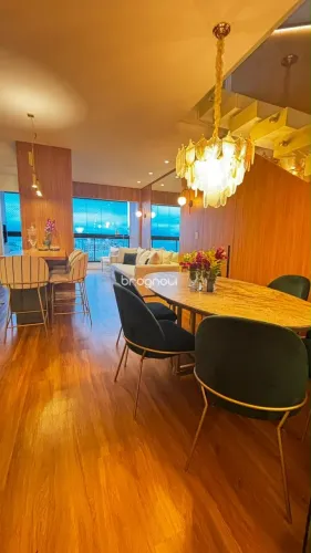 Apartamento Duplex à venda em Coqueiros com 3 Suítes Vista Mar