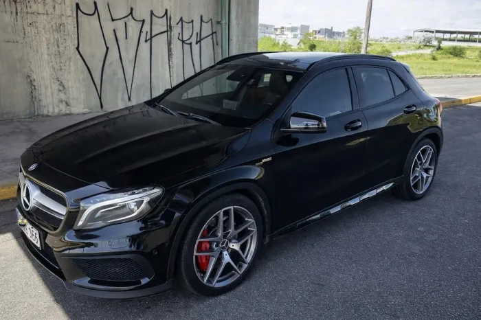Mercedes-Benz GLA 45 AMG 4matic 2.0 Turbo Aut. 2016