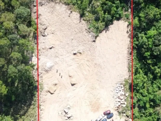 Terreno situado na região da Praia de Fora, bairro Praia de Fora  Palhoça/SC