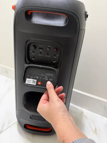 JBL partyBox 110