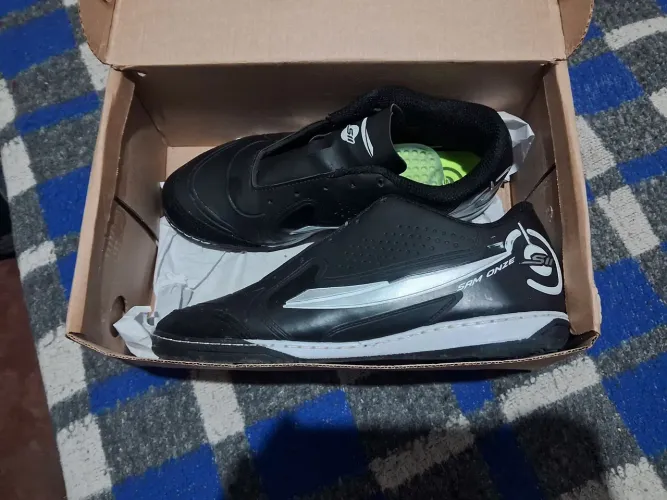 Chuteira de futsal 