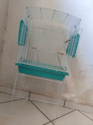 Gaiola com pés 