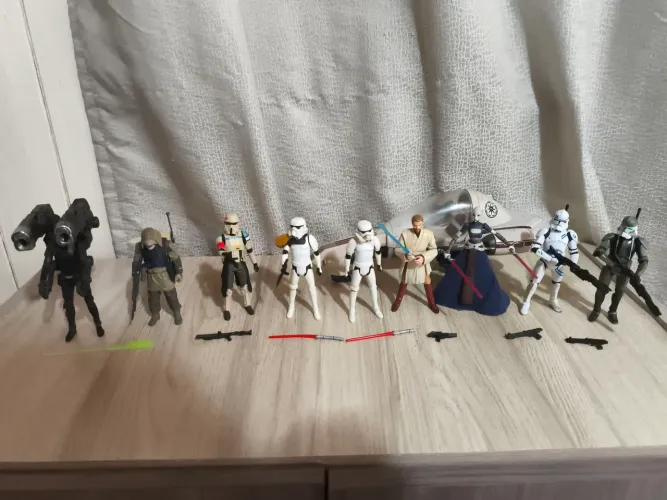 Lote bonecos Star Wars Hasbro 3.75 ( Stormtroopers, clones, jedi e mais!)