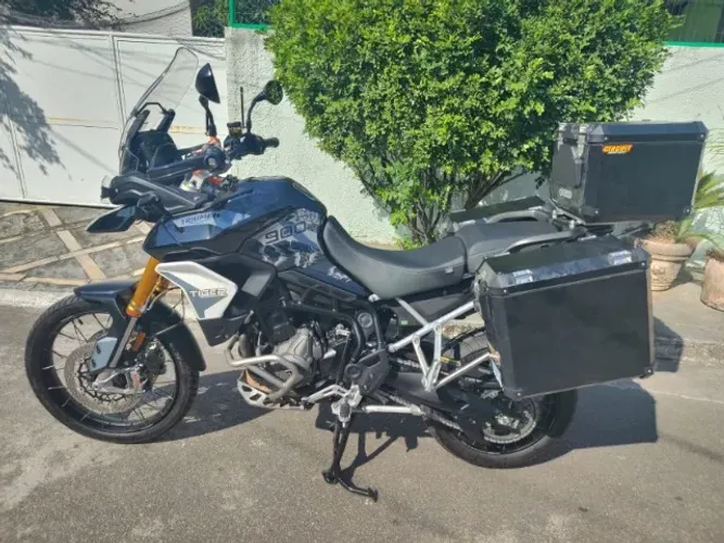 VENDO MOTOCICLETA TRIUMPH TIGER RALLY 900 UNICO DONO