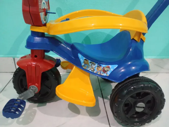 Motoca triciclo infantil