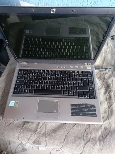 Notebook positivo móbile (defeito não aparece imagem)