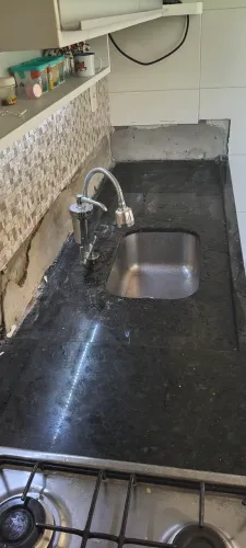 Pia e roda banca 
