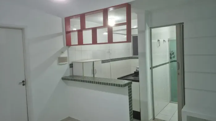 Imóvel para locação possui 44 metros quadrados com 1 quarto em Ponta da Praia - Santos - S