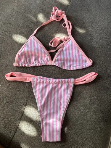 Conjunto biquínis