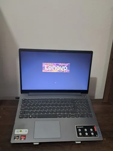 Notebook Lenovo Ideapad 3 (82MFS00100)