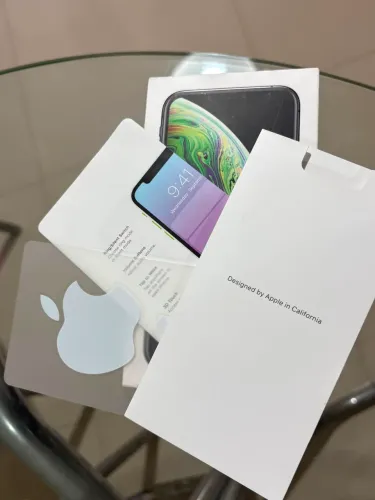 IPHONE XS 64 GB