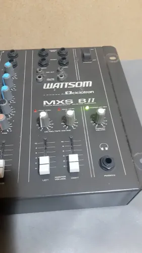 Vendo Mesa de Som Wattsom Ciclotron 8 Canais