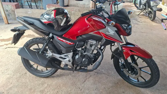 VENDE-SE TITAN 160 ANO 25/26. 