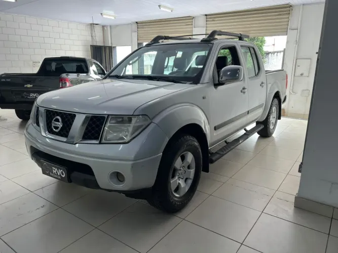 Nissan Frontier LE CD 4X4 2.5 TB Diesel Mec. 2012