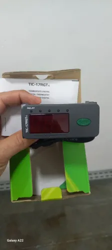 controlador de temperatura digital Full Gauge, modelo TIC-17RGTi. (NOVO)