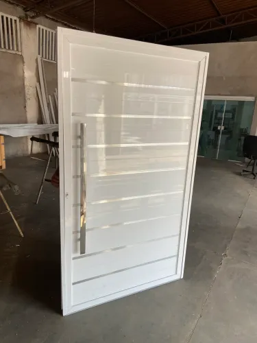 PORTA ALUMÍNIO BRANCO ALTO PADRÃO 