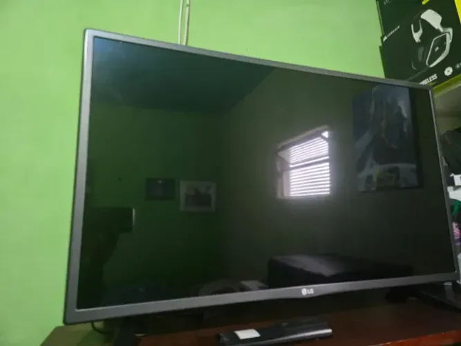 TV LG 32" LED HD 32LH570B Smart TV | Wi-Fi | Controle Original | Excelente Estado