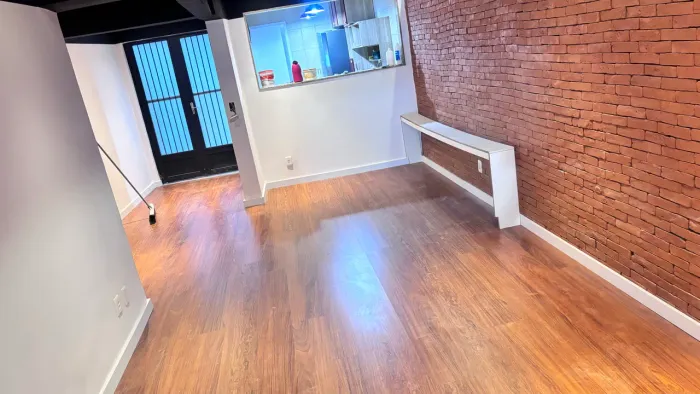 Venda e instalação de piso laminado ou vinílico