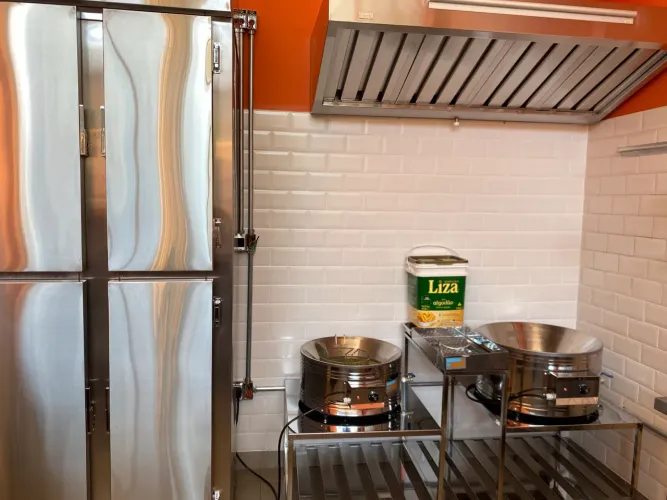 OPORTUNIDADE COMERCIAL - PONTO EQUIPADO NO JD BOTANICO - COZINHA INDUSTRIAL - DARK KITCHEN