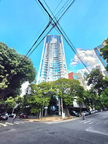 Imóvel para venda possui 124 metros quadrados com 4 quartos em Funcionários - Belo Horizon