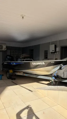 Venda lancha 18, motor 90, carreta angola. Conjunto 2018, 481h de uso