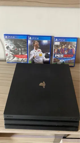 PlayStation 4 Pro 7216B Impecável