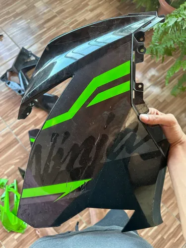 Carenagens Ninja 400 Avaria Olhar Descrição