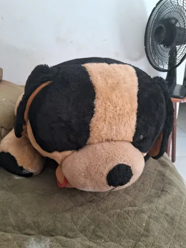 Cachorro de pelúcia
