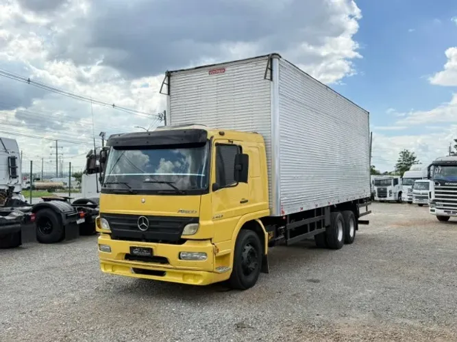 MERCEDES 2425 BAU