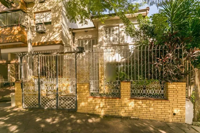 Casa 4 dorms à venda Rua Sinimbú, Petrópolis - Porto Alegre