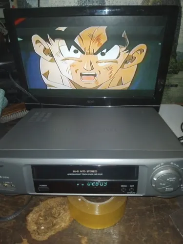 Video cassete Sharp Hi fi Mts stereo 6 head funcionando.