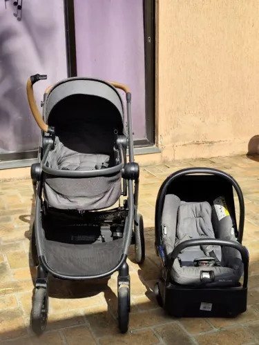 CARRINHO DE BEBÊ