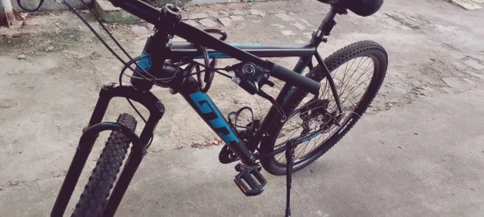 Vendo bike Alumínio aro 29 com documento