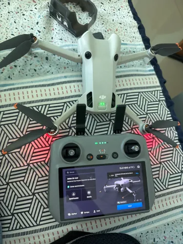Drone mini 4 pro DJI em perfeito estado