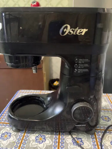 Batedeira Orbital Oster 850W