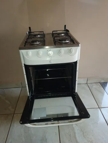 VENDO FOGÃO 4 BOCAS