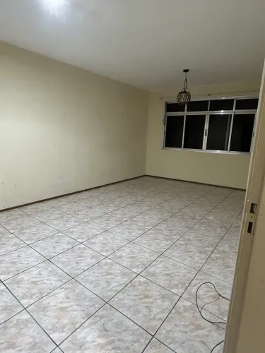 Alugo Apartamento no centro de Nova Friburgo