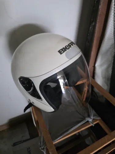 Capacete usado de moto Bieffe Allegro