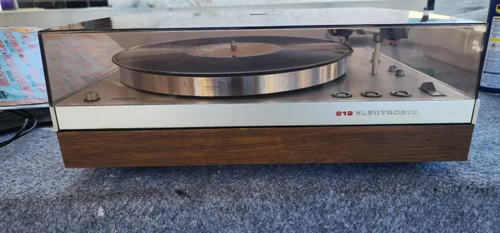Toca disco Philips 212 zap *