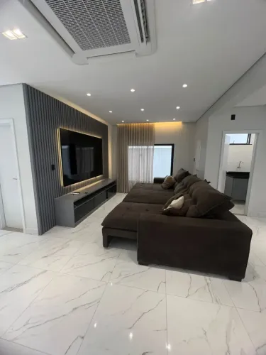 Casa Duplex no Mosaico Ponta Negra com 3 Suítes sendo 1 com Varanda | mobiliado