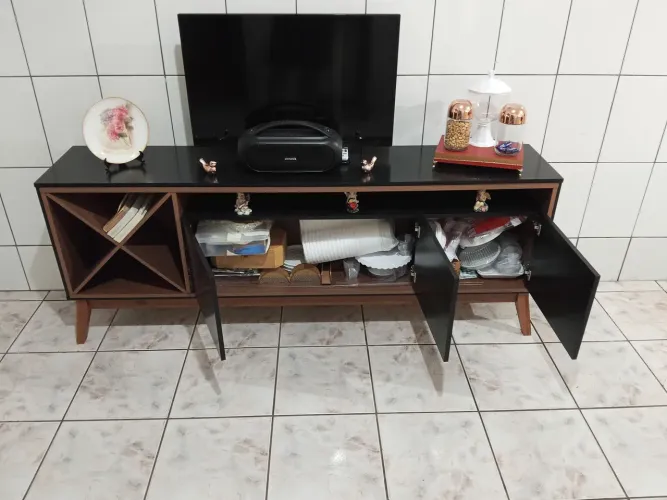 Rak semi novo, impecável