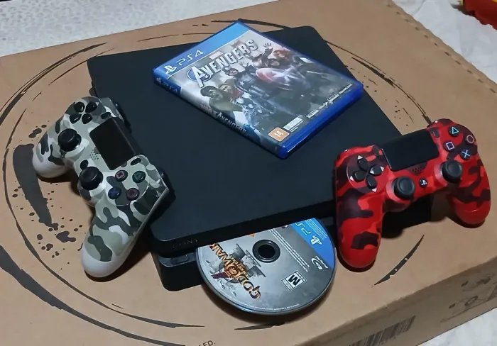 PS4 SLIM 1TB