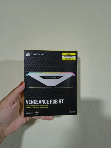 Memória RAM 2x8GB 3200mhz CORSAIR RGB
