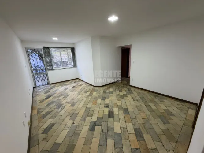 Ótimo apartamento de 3 dormitórios no bairro Trindade, perto da UFSC!