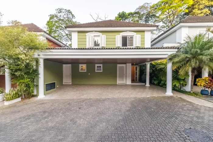 Casa em condomínio à venda com 3 suítes e 402 m² no Alto da Boa Vista REF: OR